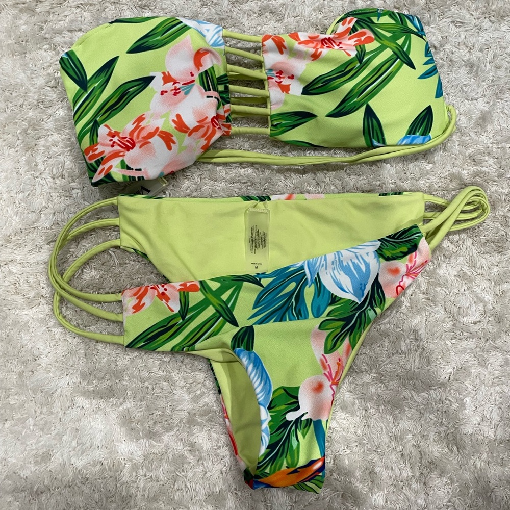VSHA Tropical print bikini set